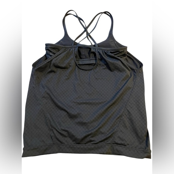 Athleta tank with built in sports bra size S - Picture 3 of 5